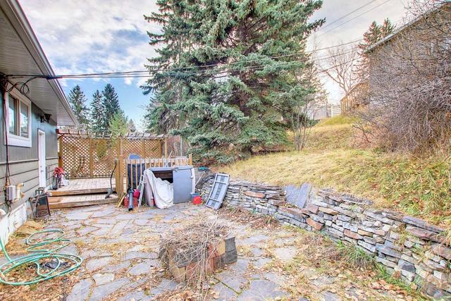 36 Hutton Crescent Sw, House detached with 3 bedrooms, 2 bathrooms and 2 parking in Calgary AB | Image 41