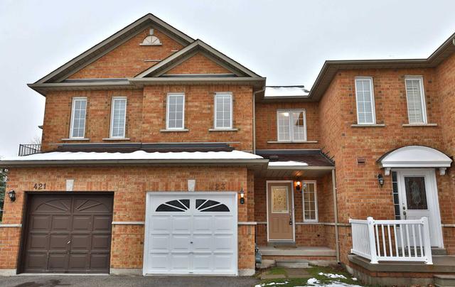 423 Ravineview Way, House attached with 3 bedrooms, 2 bathrooms and 3 parking in Oakville ON | Image 1
