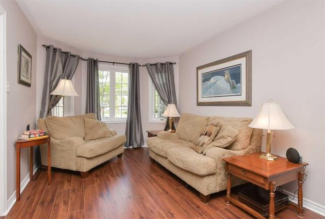 41 Kenwell Cres, House detached with 4 bedrooms, 3 bathrooms and 4 parking in Barrie ON | Image 7