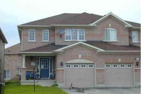 31 Ravineview Dr, House semidetached with 3 bedrooms, 3 bathrooms and 2 parking in Vaughan ON | Image 1