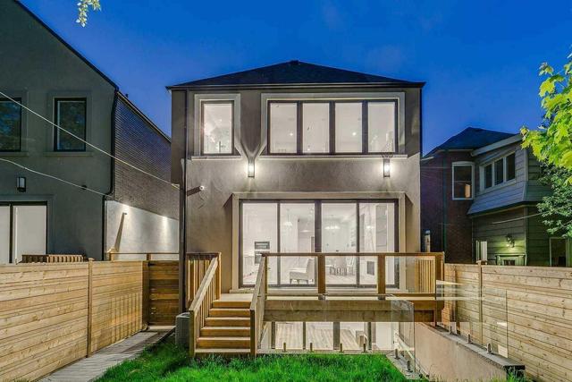 131 Beresford Ave, House detached with 4 bedrooms, 4 bathrooms and 1 parking in Toronto ON | Image 20