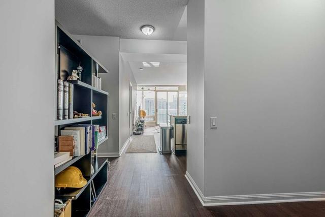 1608 - 15 Windermere Ave, Condo with 1 bedrooms, 2 bathrooms and 1 parking in Toronto ON | Image 22