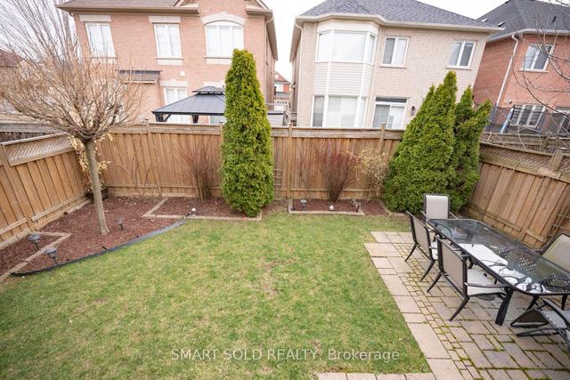111 Rivington Ave, House detached with 4 bedrooms, 4 bathrooms and 4 parking in Vaughan ON | Image 33