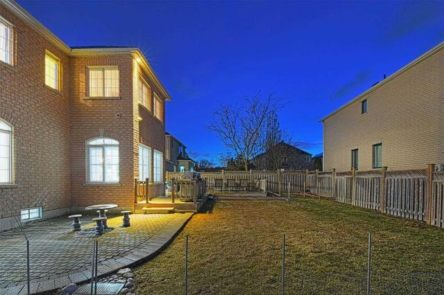 8 Vandermeer Dr, House detached with 4 bedrooms, 7 bathrooms and 12 parking in Markham ON | Image 35