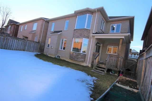 21 Maverick Cres, House detached with 4 bedrooms, 3 bathrooms and 6 parking in Brampton ON | Image 25