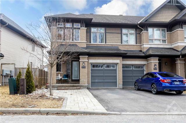 332 Trailsedge Way, Townhouse with 3 bedrooms, 4 bathrooms and 3 parking in Ottawa ON | Image 1