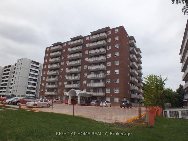 103 - 851 Queenston Rd, Condo with 2 bedrooms, 2 bathrooms and 1 parking in Hamilton ON | Image 1