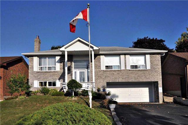 129 Eastman Cres, House detached with 3 bedrooms, 4 bathrooms and 6 parking in Newmarket ON | Image 1