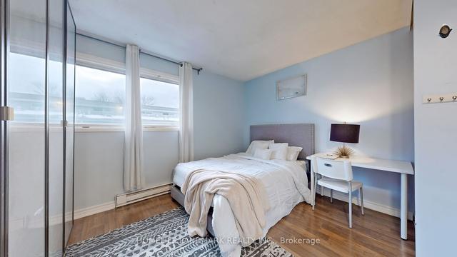 82 - 1209 Queen St E, Townhouse with 3 bedrooms, 2 bathrooms and 1 parking in Toronto ON | Image 2