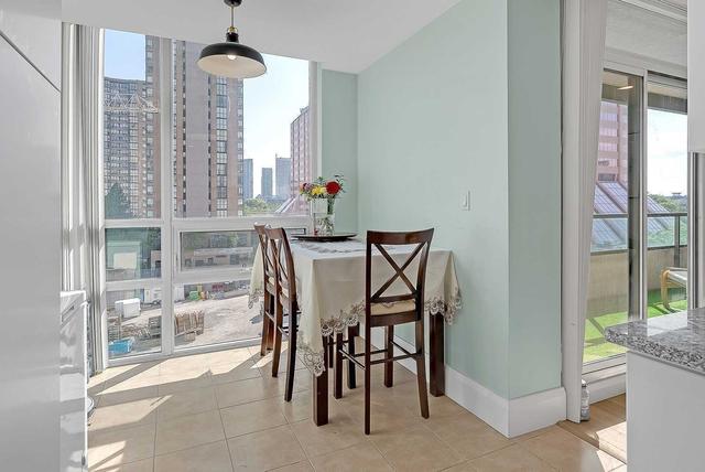 607 - 208 Enfield Pl, Condo with 1 bedrooms, 1 bathrooms and 1 parking in Mississauga ON | Image 2