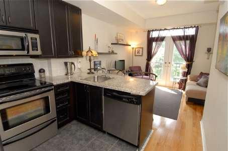 th 9 - 80 Carr St, Townhouse with 2 bedrooms, 2 bathrooms and 1 parking in Toronto ON | Image 2