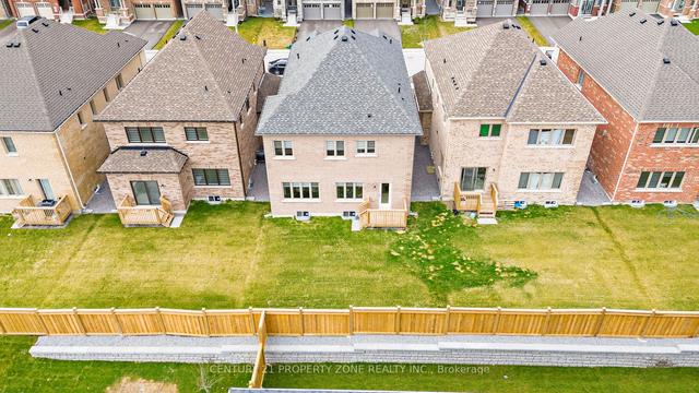 1295 Apollo St, House detached with 4 bedrooms, 4 bathrooms and 4 parking in Oshawa ON | Image 33