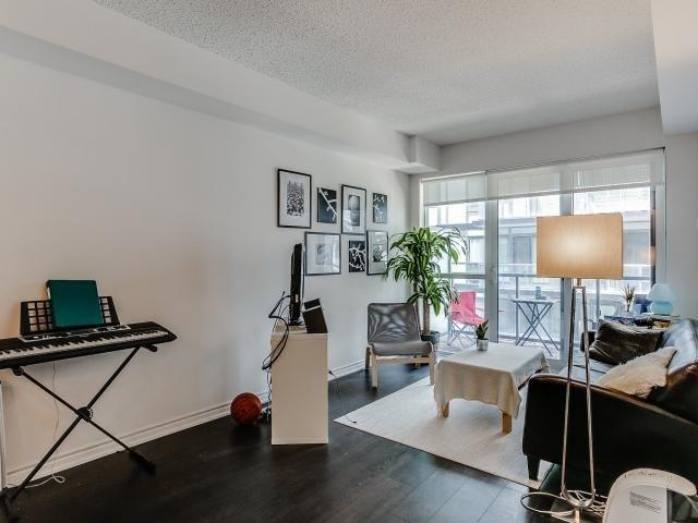 823 - 15 James Finlay Way, Condo with 1 bedrooms, 1 bathrooms and 1 parking in Toronto ON | Image 4
