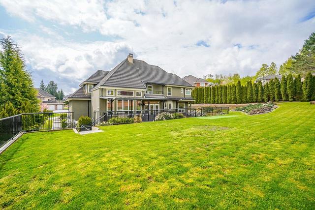 8697 166b Street, House detached with 8 bedrooms, 7 bathrooms and 9 parking in Surrey BC | Image 36