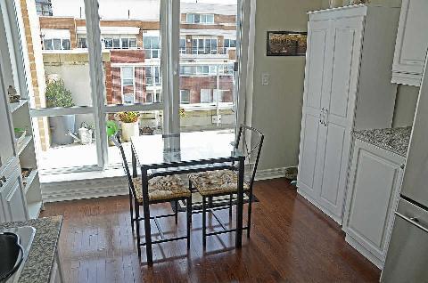 lph 7 - 40 Old Mill Rd N, Condo with 2 bedrooms, 2 bathrooms and null parking in Oakville ON | Image 13