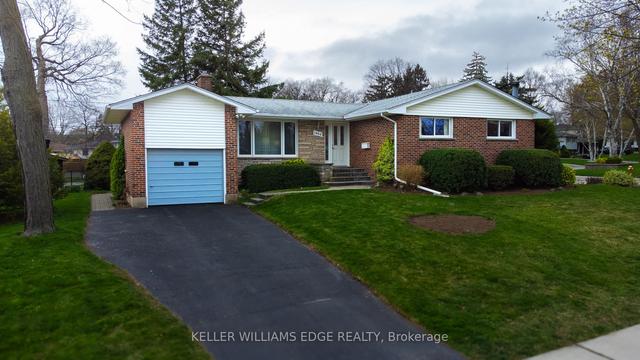 1484 Moss Glen Rd, House detached with 3 bedrooms, 2 bathrooms and 4 parking in Burlington ON | Image 10
