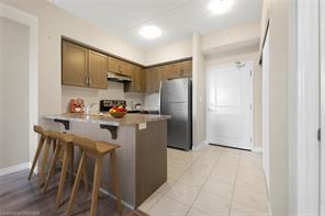 519 - 630 Sauve St, Condo with 1 bedrooms, 1 bathrooms and 1 parking in Milton ON | Image 4