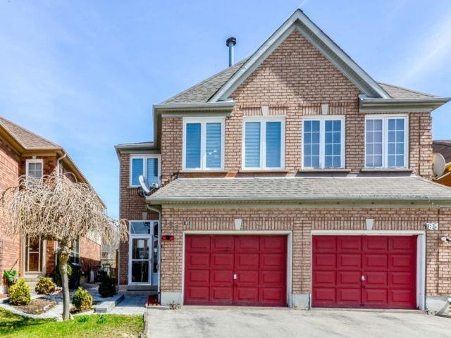 185 Fernforest Dr, House semidetached with 3 bedrooms, 3 bathrooms and 2 parking in Brampton ON | Image 1