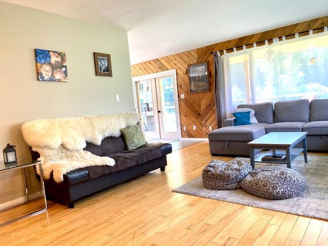 11325 Granby Road, House detached with 4 bedrooms, 3 bathrooms and null parking in Kootenay Boundary D BC | Image 16