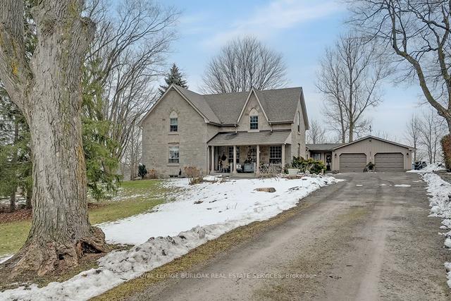 548 Campbellville Rd, House detached with 5 bedrooms, 4 bathrooms and 20 parking in Hamilton ON | Image 1