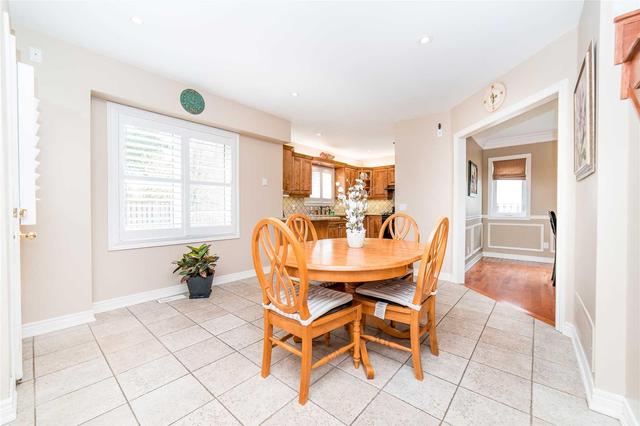 16 Tanis Cres, House detached with 4 bedrooms, 4 bathrooms and 4 parking in Toronto ON | Image 4