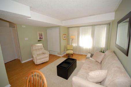 44a Wylie Circ, Townhouse with 2 bedrooms, 1 bathrooms and 2 parking in Halton Hills ON | Image 5