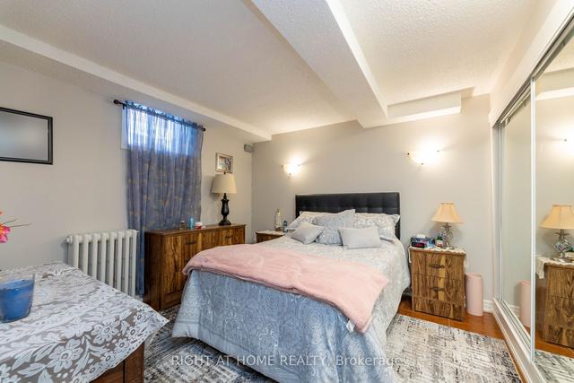 418 Christie St, House semidetached with 2 bedrooms, 2 bathrooms and 2 parking in Toronto ON | Image 29