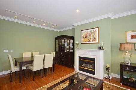 25 Cora Urbel Way, Townhouse with 3 bedrooms, 4 bathrooms and 2 parking in Toronto ON | Image 3