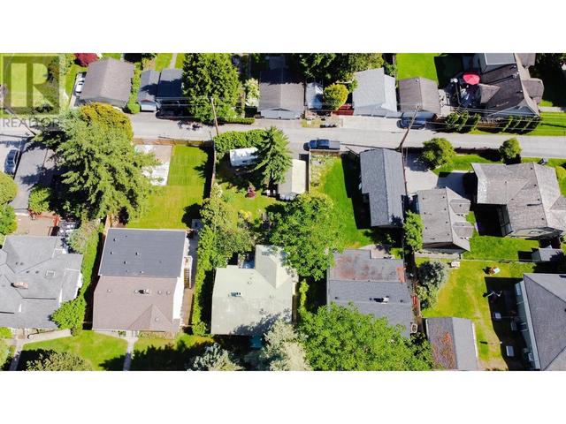 120 Glover Avenue, House detached with 5 bedrooms, 2 bathrooms and 1 parking in New Westminster BC | Image 22