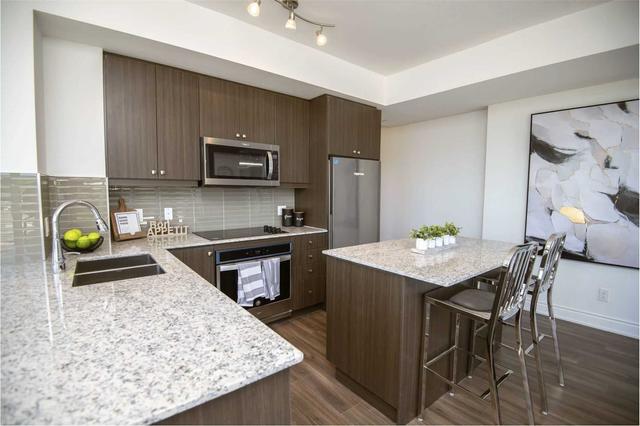 205 - 9618 Yonge St, Condo with 2 bedrooms, 2 bathrooms and 2 parking in Richmond Hill ON | Image 8