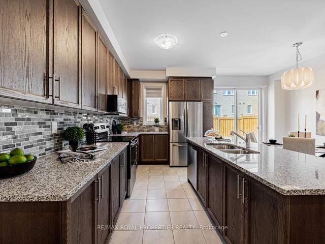 74 Littlewood Dr, House semidetached with 4 bedrooms, 3 bathrooms and 2 parking in Whitby ON | Image 7
