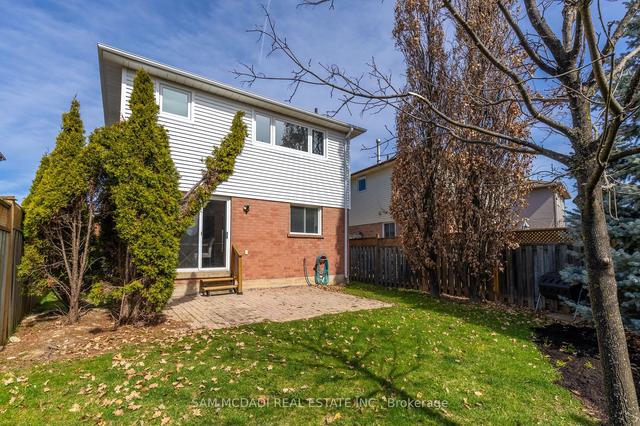 3293 Greenbelt Cres, House detached with 3 bedrooms, 4 bathrooms and 4 parking in Mississauga ON | Image 23