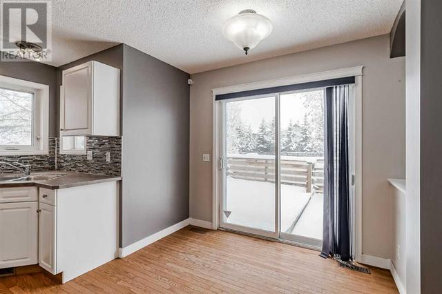 71 Wentworth Circle Sw, House detached with 4 bedrooms, 3 bathrooms and 4 parking in Calgary AB | Image 16