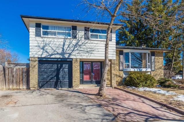 23 Lofthouse Sq, House detached with 4 bedrooms, 4 bathrooms and 3 parking in Toronto ON | Image 1