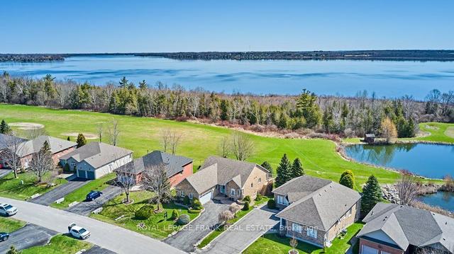 10 Crescent Moon Lane, House detached with 2 bedrooms, 3 bathrooms and 8 parking in Kawartha Lakes ON | Image 35