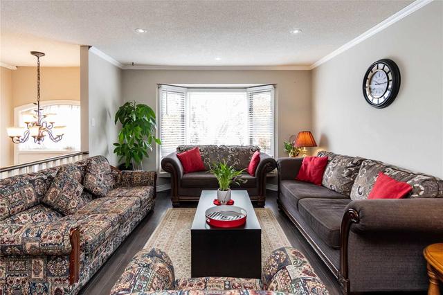 64 Leeward Dr, House detached with 3 bedrooms, 3 bathrooms and 4 parking in Brampton ON | Image 38