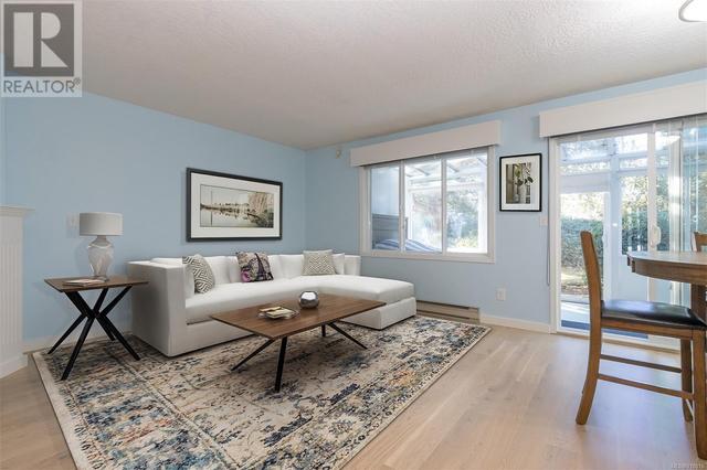 101 - 3921 Shelbourne St, Condo with 1 bedrooms, 1 bathrooms and 1 parking in Saanich BC | Image 10