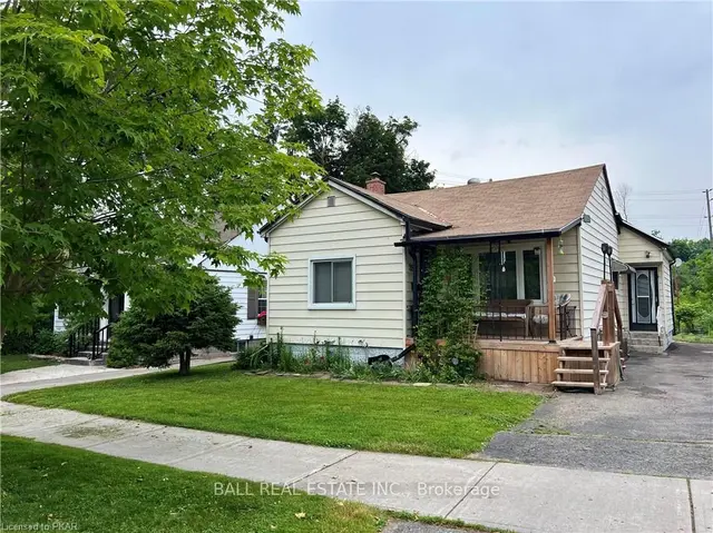 28 Edgewater Blvd, House detached with 2 bedrooms, 2 bathrooms and 2 parking in Peterborough ON | Image 1