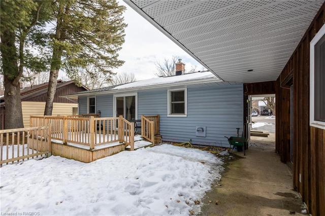 826 11th Street W, House detached with 2 bedrooms, 1 bathrooms and null parking in Owen Sound ON | Image 48