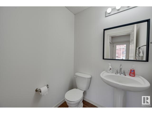583 Watt Bv Sw, House attached with 3 bedrooms, 2 bathrooms and null parking in Edmonton AB | Card Image
