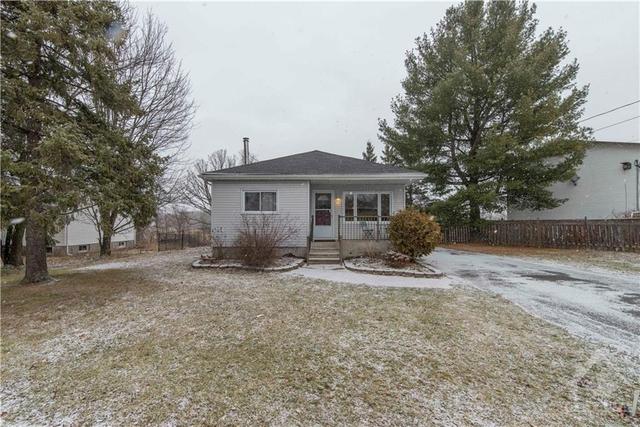 6417 Russell Road, House detached with 2 bedrooms, 2 bathrooms and 4 parking in Ottawa ON | Image 30