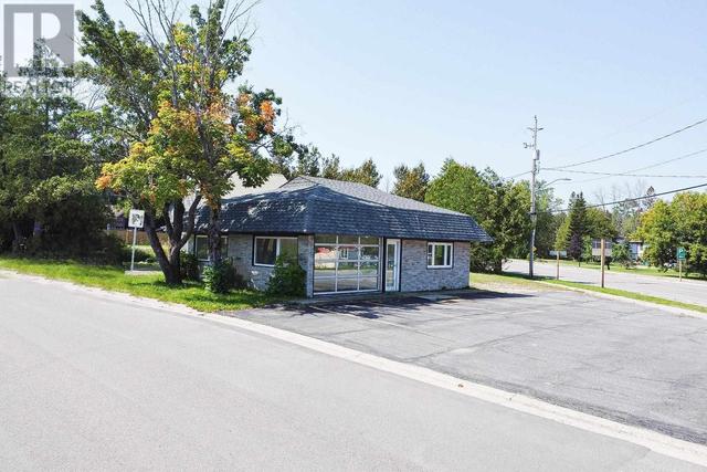 1202 Gore Rd, House detached with 1 bedrooms, 1 bathrooms and null parking in St. Joseph ON | Image 3