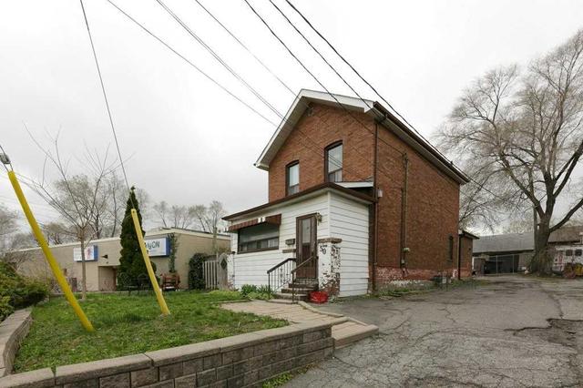 50 Regent St, House detached with 3 bedrooms, 2 bathrooms and 2 parking in Toronto ON | Image 31