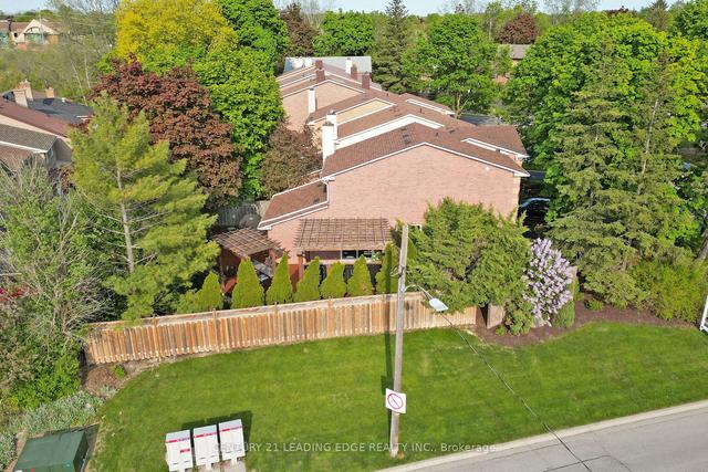 1 Sarah Jane Crt N, House semidetached with 3 bedrooms, 3 bathrooms and 3 parking in Markham ON | Image 28