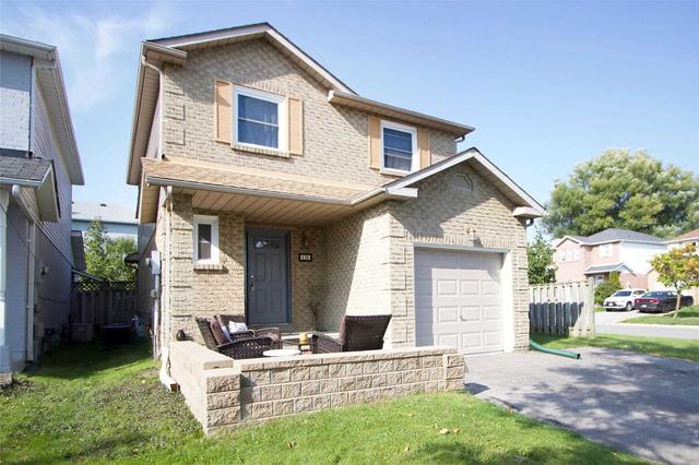 131 Sagebrush St, House attached with 3 bedrooms, 2 bathrooms and 5 parking in Oshawa ON | Image 12