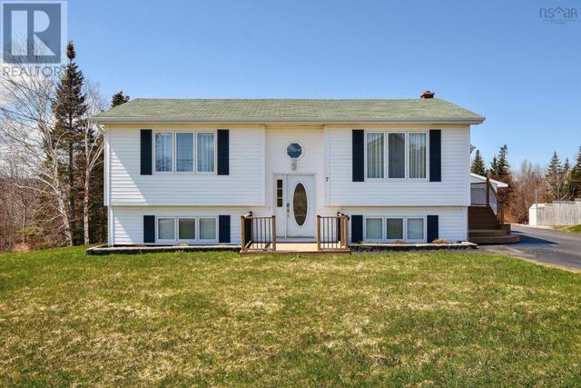 7 Pine Ridge Drive, House detached with 3 bedrooms, 2 bathrooms and null parking in Port Hawkesbury NS | Image 2