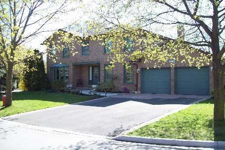 1050 Spence Crt, House detached with 4 bedrooms, 4 bathrooms and 4 parking in Mississauga ON | Image 1