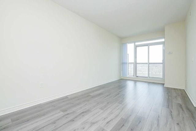 818 - 349 Rathburn Rd W, Condo with 1 bedrooms, 1 bathrooms and 1 parking in Mississauga ON | Image 3