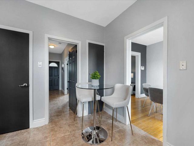 482 Lauder Ave, House detached with 3 bedrooms, 2 bathrooms and 3 parking in Toronto ON | Image 3