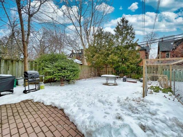 600 Huron St, House semidetached with 8 bedrooms, 3 bathrooms and 2 parking in Toronto ON | Image 7